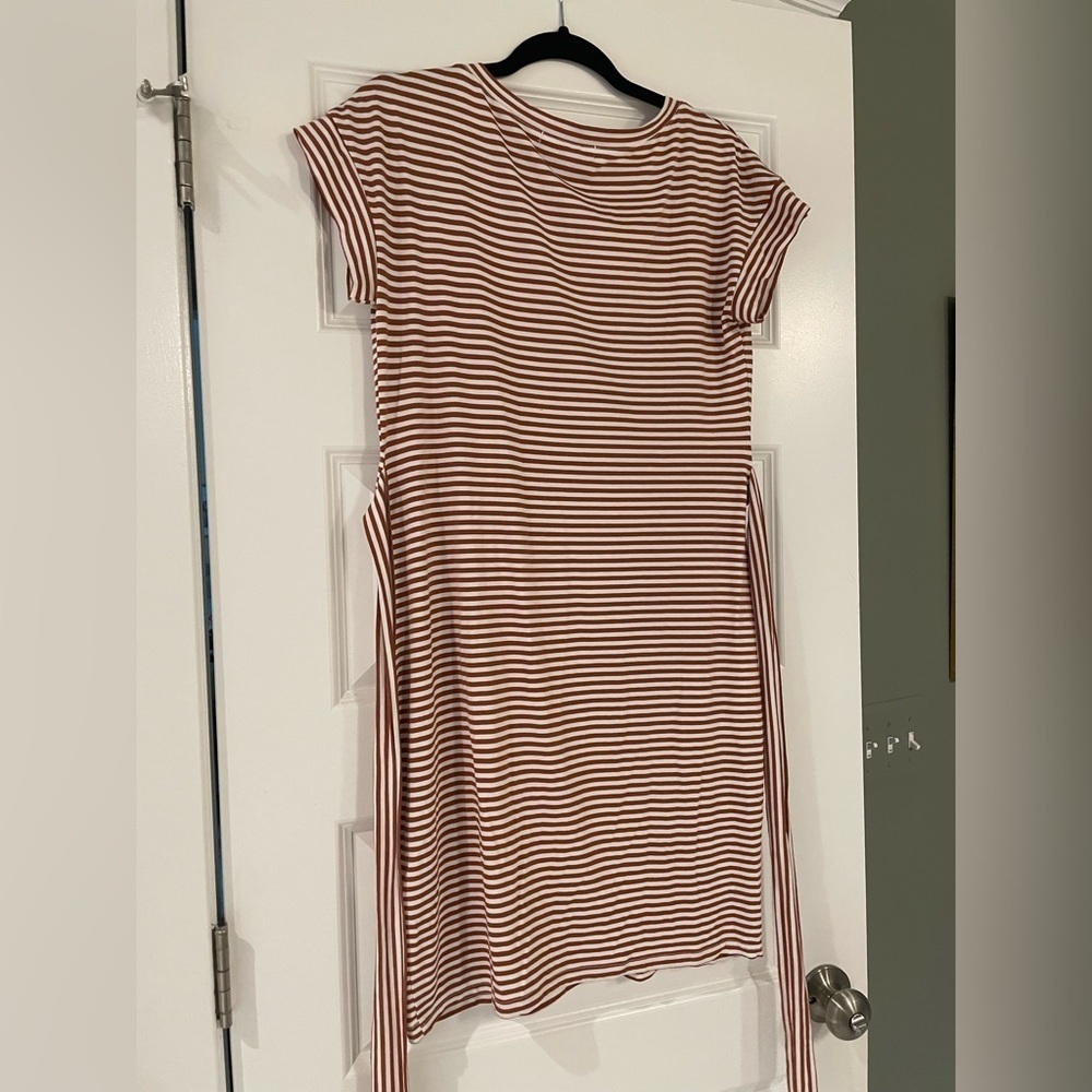 Merokeety striped brown/white dress with tie and pockets, size small - Picture 5 of 5